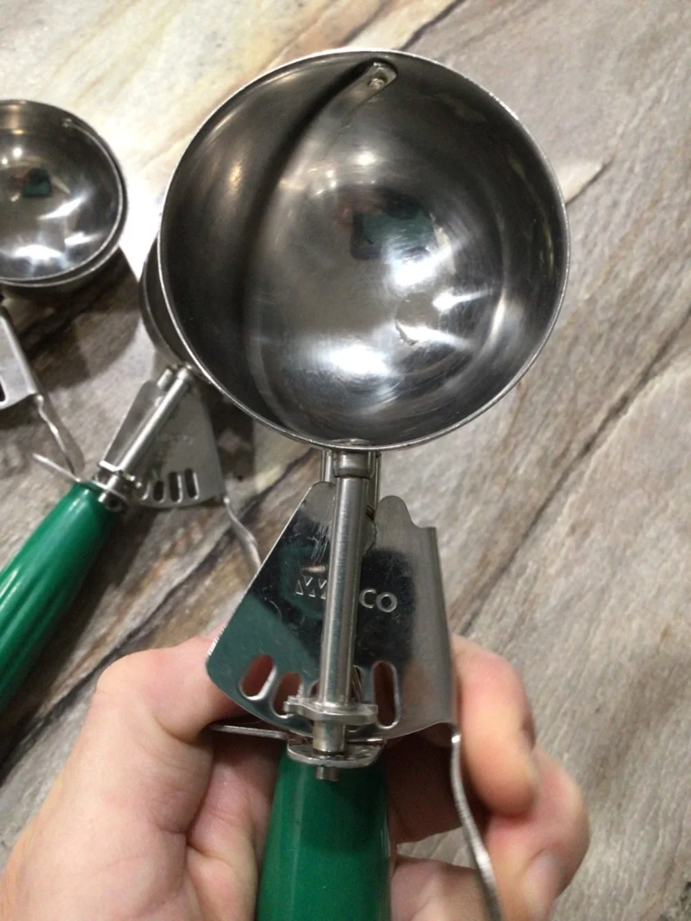 Set of 3 Winco #307 Green Dishers Size 12 3-1/4 oz Stainless Steel Scoops